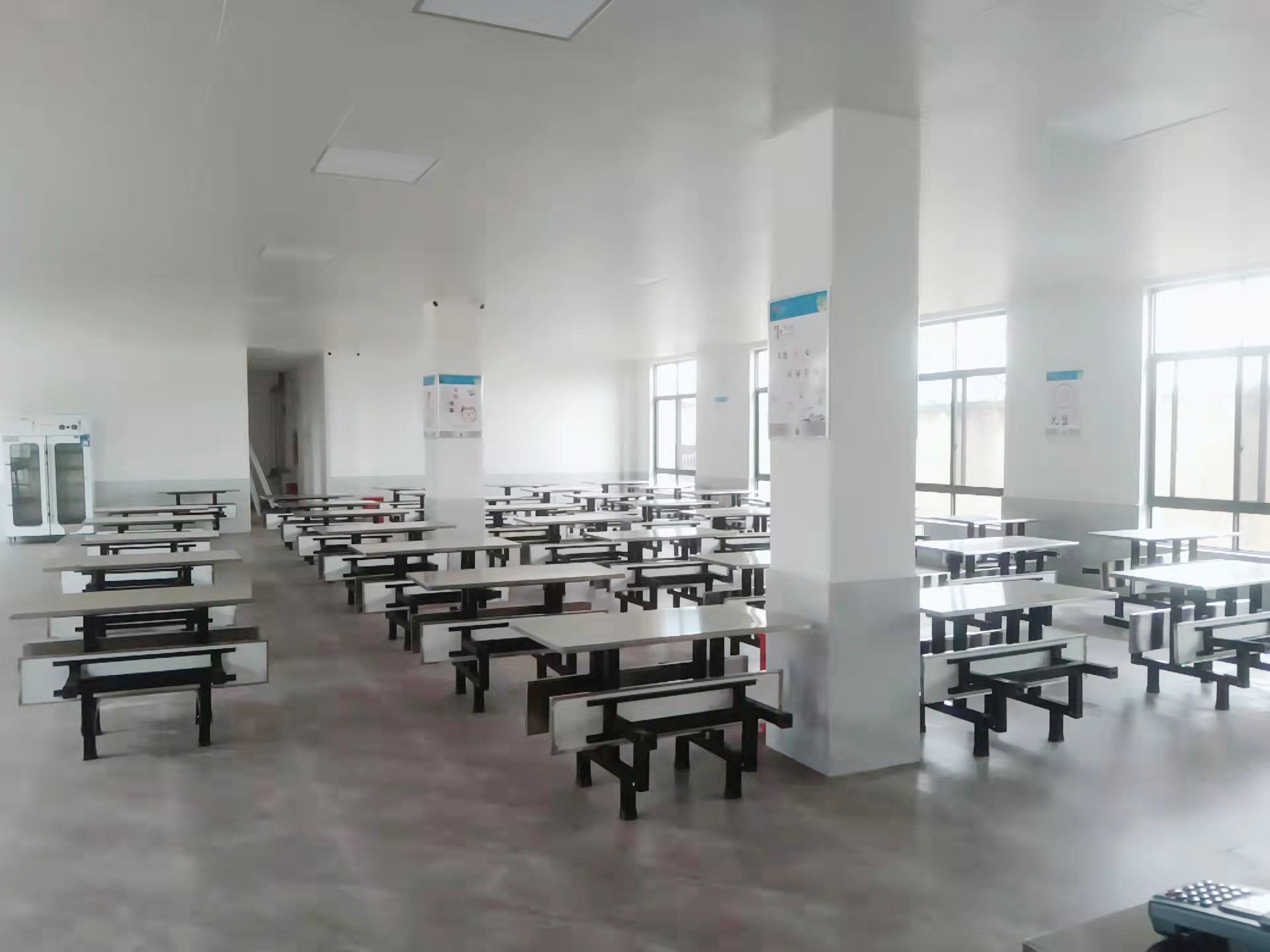 大型學校深夜网站免费观看設備