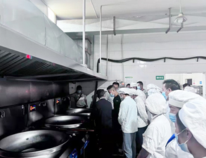 千人員工食堂深夜网站免费观看設備項目